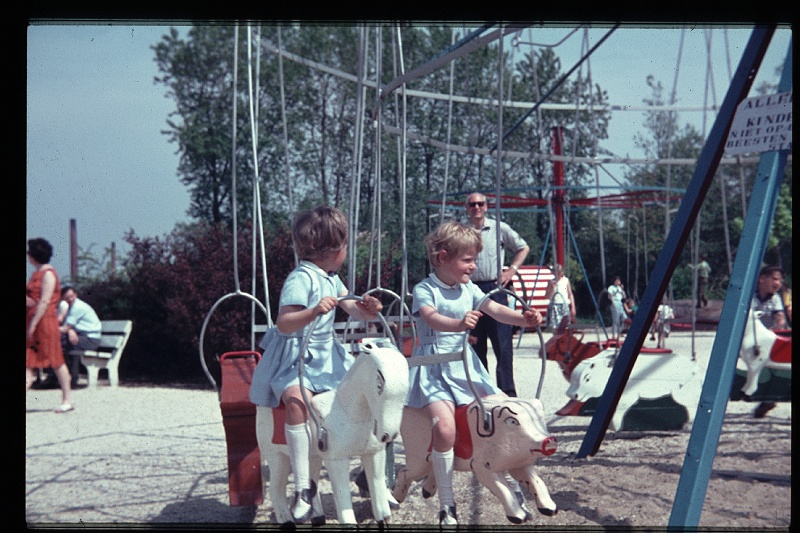 25.Avifauna mei 1966 Papa,Brigitte,Marion.JPG